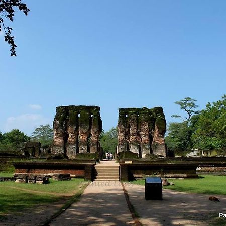 Sanctuary Cove Guest House Polonnaruwa Exterior photo