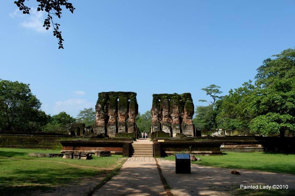 Sanctuary Cove Guest House Polonnaruwa Exterior photo
